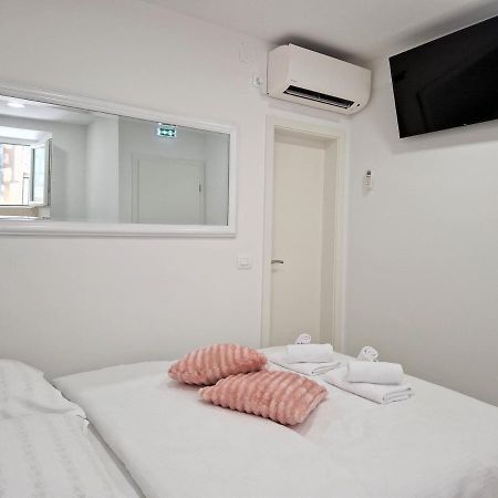 Room M&M Дубровник Екстериор снимка